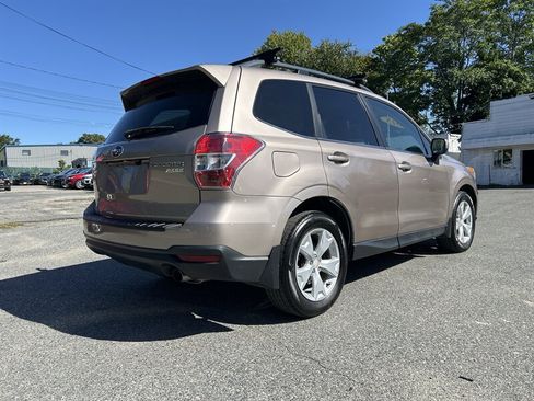 Used 2015 Subaru Forester 2.5i Limited AWD/4WD image 4