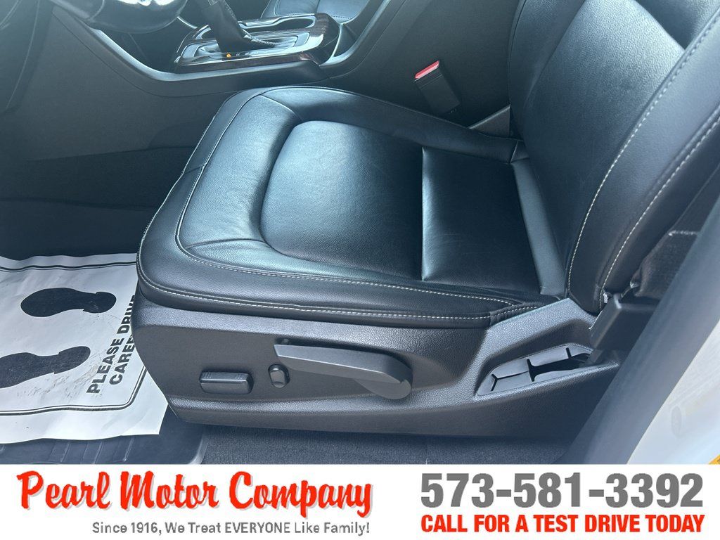 Certified 2022 GMC Canyon Elevation w/ Elevation Premium Package AWD/4WD image 10