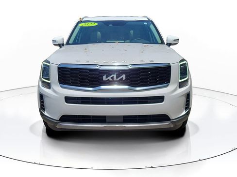 Used 2022 Kia Telluride S FWD image 2