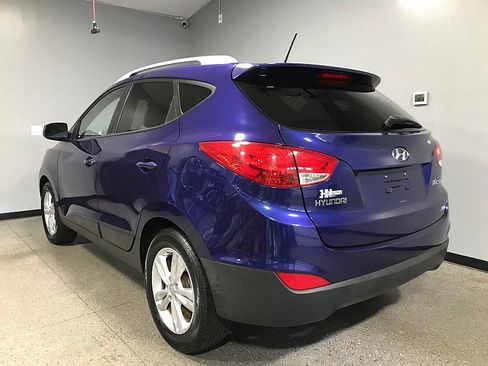 Used 2011 Hyundai Tucson GLS image 5
