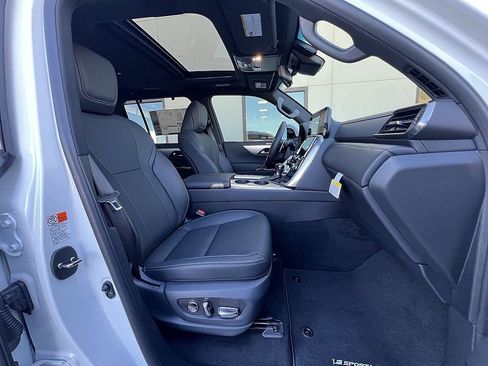New 2025 Lexus LX 600 F Sport image 28