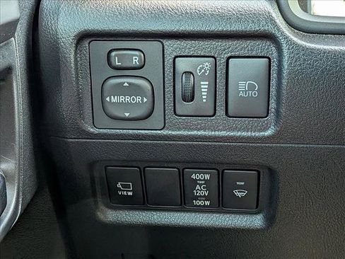 Used 2024 Toyota 4Runner Limited AWD/4WD image 15