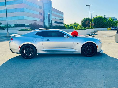 Used 2017 Chevrolet Camaro SS RWD image 15