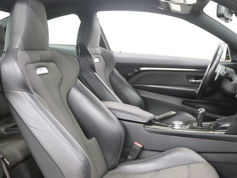Used 2017 BMW M4 Coupe RWD image 35