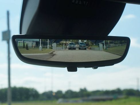 Used 2022 Chevrolet Silverado 1500 ZR2 AWD/4WD image 7