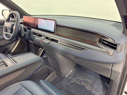 Used 2024 Kia EV9 GT-Line image 15