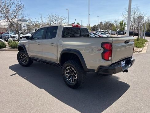 Certified 2024 Chevrolet Colorado ZR2 w/ Technology Package AWD/4WD image 4