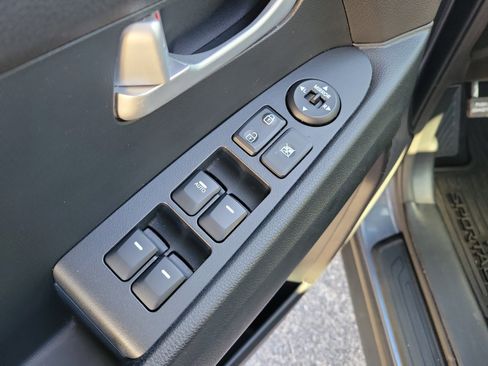 Used 2016 Kia Sportage EX image 20