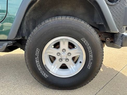 Used 2000 Jeep Wrangler Sport AWD/4WD image 12