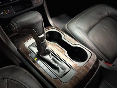 Used 2016 GMC Canyon SLT w/ Driver Alert Package AWD/4WD image 22