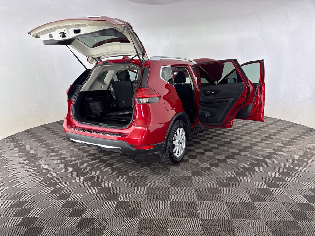 Used 2017 Nissan Rogue SV FWD image 15