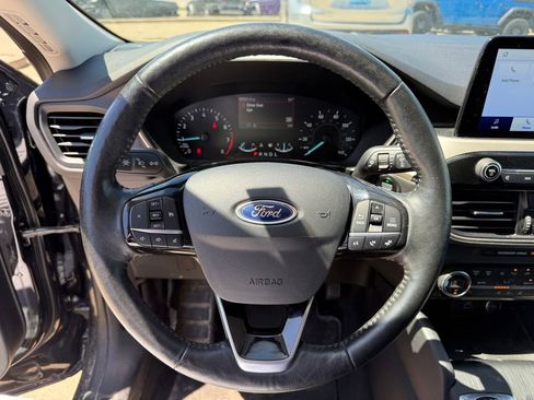 Used 2021 Ford Escape SE AWD/4WD image 14