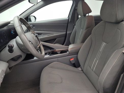 Used 2023 Hyundai Elantra SEL w/ Convenience Package FWD image 17