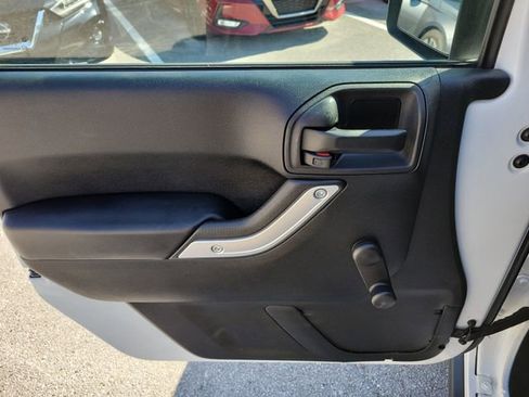 Used 2018 Jeep Wrangler Willys Wheeler image 9