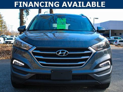 Used 2018 Hyundai Tucson SEL image 3