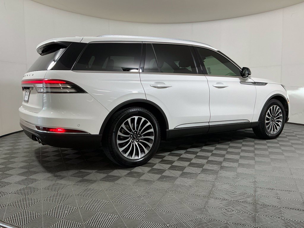 Used 2020 Lincoln Aviator Reserve w/ Equipment Group 201A RWD image 5
