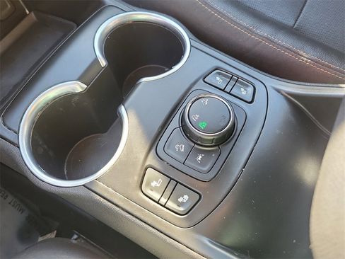 Used 2020 GMC Terrain SLT image 14