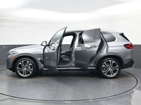 New 2026 BMW X5 xDrive40i AWD/4WD image 38