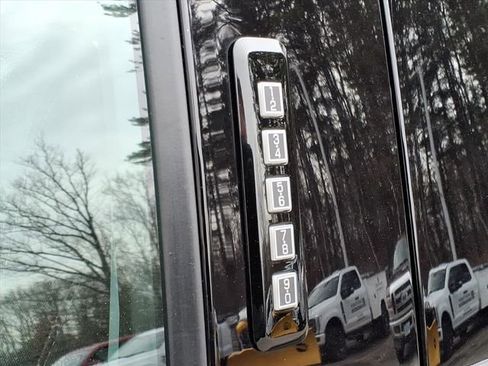 Used 2022 Ford F150 XLT w/ Equipment Group 302A High image 10