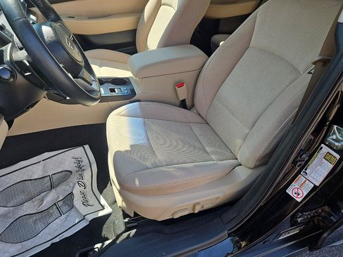 Used 2018 Subaru Outback 2.5i Premium AWD/4WD image 12