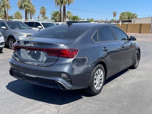Used 2023 Kia Forte LX FWD image 3