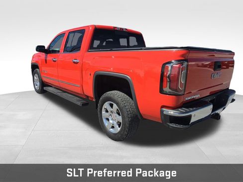 Used 2018 GMC Sierra 1500 SLT w/ SLT Preferred Package AWD/4WD image 3