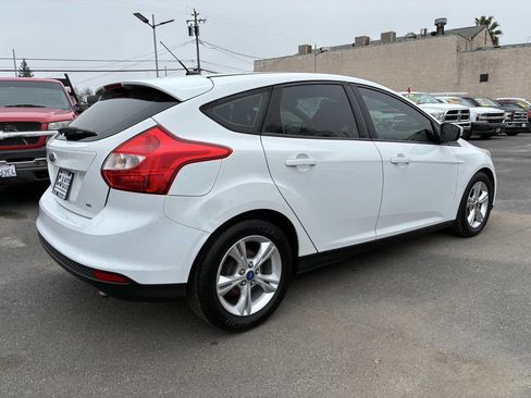 Used 2013 Ford Focus SE image 2