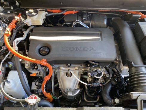 Used 2023 Honda CR-V Sport image 17