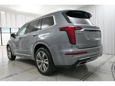 Used 2020 Cadillac XT6 Premium Luxury image 5