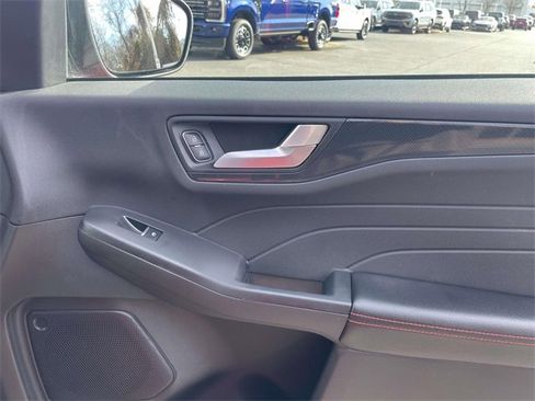 Used 2023 Ford Escape ST-Line w/ Equipment Group 301A image 27
