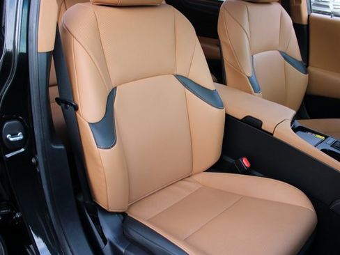 Used 2023 Lexus ES 350 w/ Premium Package image 14