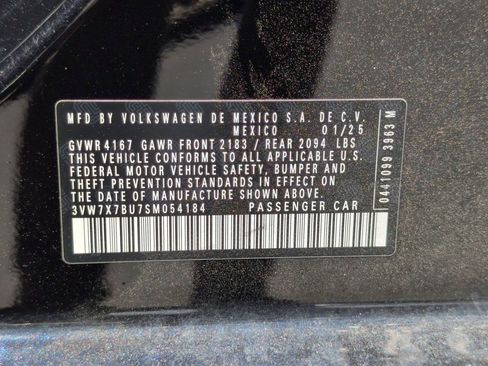 Used 2025 Volkswagen Jetta SE FWD image 27