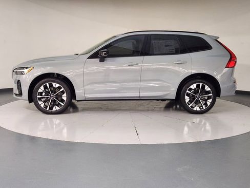 New 2026 Volvo XC60 B5 Plus w/ Protection Package Premier AWD/4WD image 5