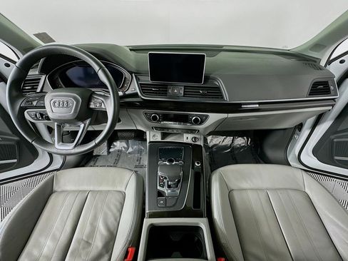 Used 2020 Audi Q5 Prestige image 33