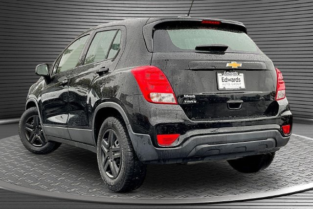 Used 2018 Chevrolet Trax LS FWD image 4