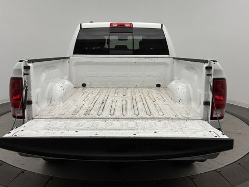 Used 2020 RAM 1500 Classic SLT image 29