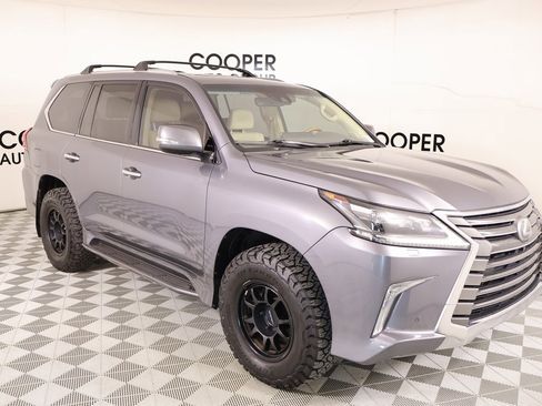 Used 2017 Lexus LX 570 4WD image 1