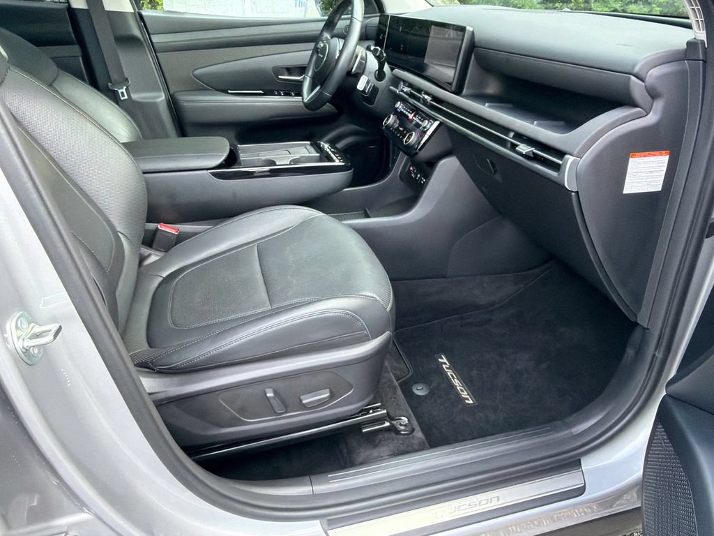 New 2025 Hyundai Tucson Limited AWD/4WD image 13