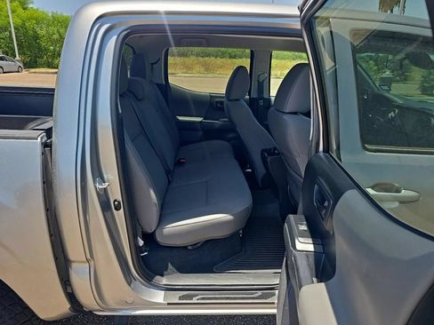 Used 2023 Toyota Tacoma SR AWD/4WD image 34
