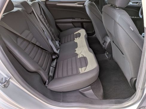 Used 2019 Ford Fusion SE AWD/4WD image 18