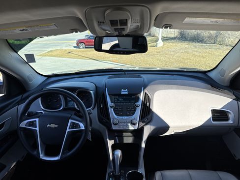 Used 2010 Chevrolet Equinox LT image 24