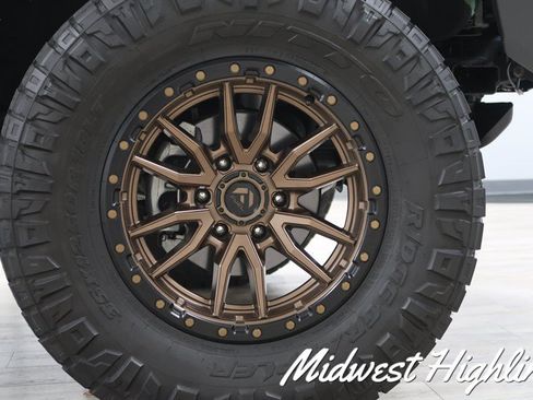 Used 2024 Ford Bronco Badlands AWD/4WD image 24