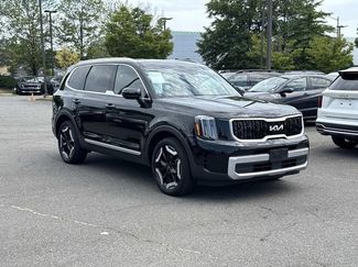 Used 2024 Kia Telluride EX w/ EX Captain's Chair Package FWD video 1