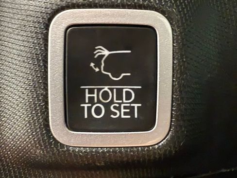 Used 2022 Jeep Grand Cherokee Summit image 13