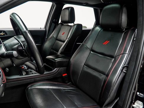 Used 2024 Dodge Durango GT image 33