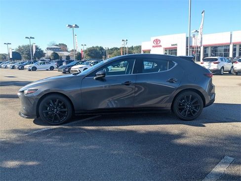 Used 2025 MAZDA MAZDA3 Hatchback w/Premium Plus Pkg image 6