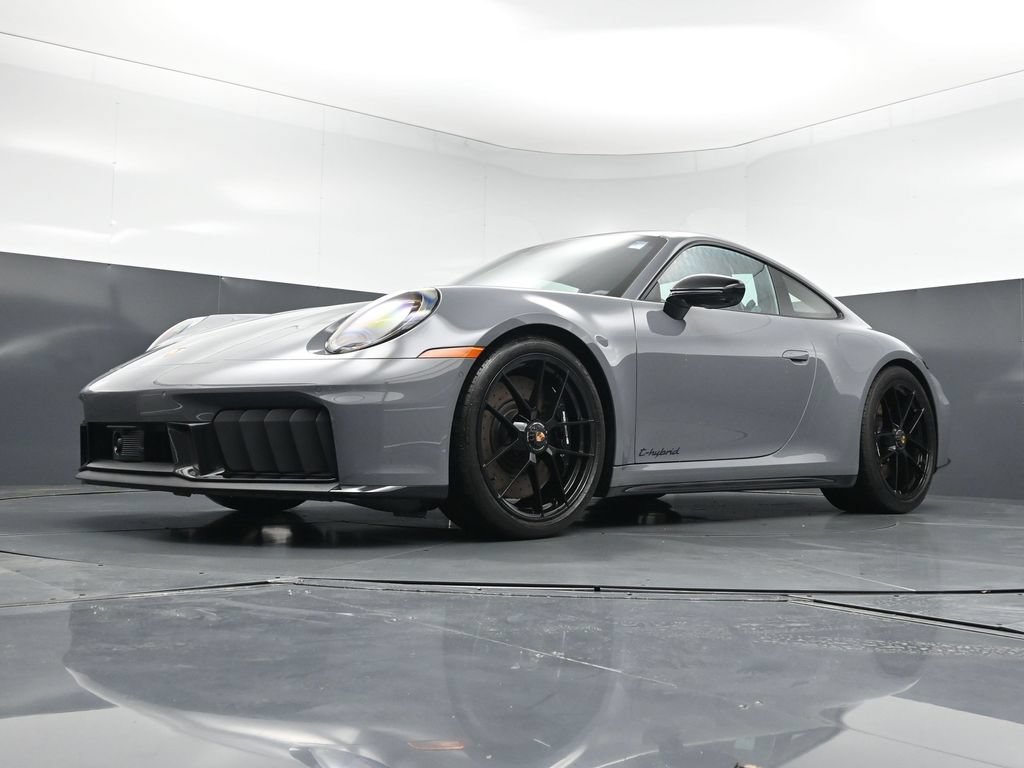 Certified 2026 Porsche 911 Carrera 4 GTS AWD/4WD image 20