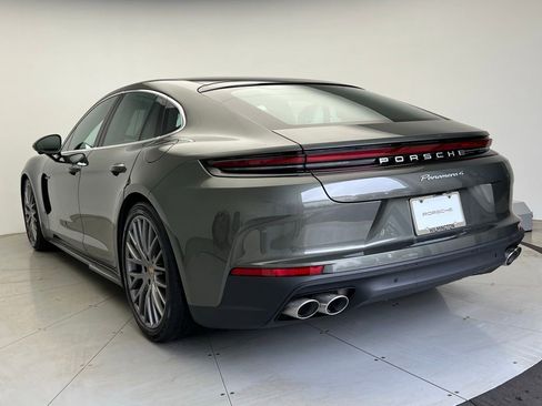 New 2026 Porsche Panamera 4 image 3