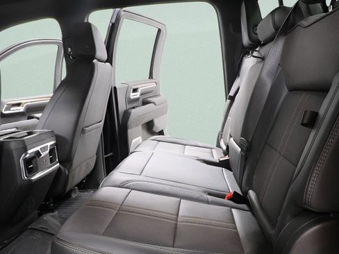 Used 2024 Chevrolet Silverado 2500 High Country w/ High Country Premium Package image 24