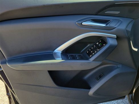 Used 2025 Audi Q5 Premium Plus w/ Premium Plus image 19